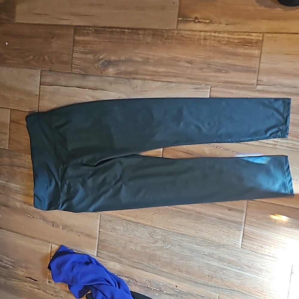 No Brand women's workout pants size medium  0668